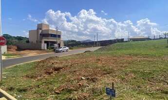 Imagem 2: Jardins Capri Terreno / lote com venda por R$194.000