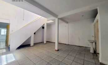 Imagem 4: Prédio comercial no bairro Conjunto Ceará I em Fortaleza, CE