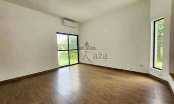 Imagem 5: Oportunidade - Casa em Condomínio - Condomínio Jardim das Colinas - 3 Dormitórios - 268m²