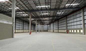 Imagem 7: Galpão industrial para locação em Barueri-SP, bairro Tamboré: 4 salas, 3 banheiros, 6 vaga