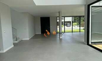 Imagem 6: Casa em Condomínio com 4 Suítes em Santa Felicidade