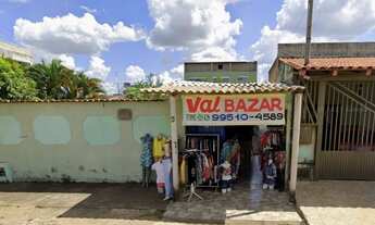 Imagem: Casa na rua do supermercado super sam