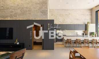 Imagem 7: Imóvel para venda com 305 metros quadrados com 4 quartos em Parque Cidade - Goiânia - GO