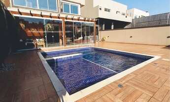 Imagem: Casa alto padrão de 264 m² com piscina