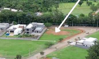 Imagem 2: Casa de condomínio para venda possui 1711 metros quadrados