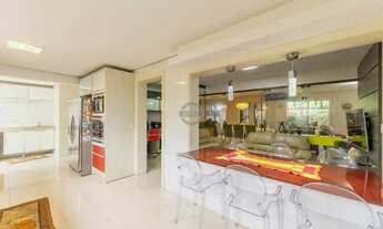 Imagem 6: Casa 4 dormitórios, 4 suítes, 5 banheiros, 4 vagas no Bairro Jardim Carvalho