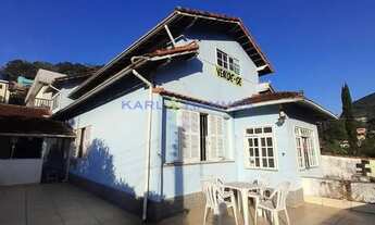 Imagem: Excelente casa com potencial para duas famílias