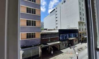 Imagem 4: Apto Centro, frente, amplo, reformadíssimo, Rua 16 de março, excelente preço - Petrópolis