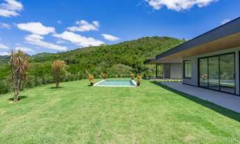 Imagem 2: Casa com 4 quartos em Secretário, Petrópolis