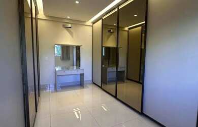 Imagem 6: Sobrado de Alto Padrão à Venda no Condomínio Portal do Sol Green 3 Suítes