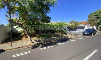 Imagem 2: Excelente Casa Residencial para Locação/Venda - 6 Dormitórios - Vila Redentora