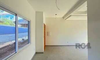 Imagem 2: Casa Condominio em Porto Alegre, no bairro Nonoai, com 2 dormitório(s), e 2 banheiros, à v