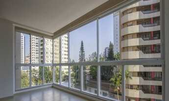 Imagem 3: Apartamento de alto padrão, no Centro, com 4 suítes e 3 vagas individuais de garagem