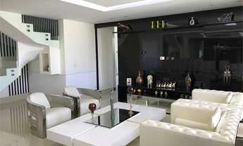 Imagem 2: Cobertura Duplex maravilhosa, com 247 m², 4 suítes e 5 vagas em Santa Teresinha!!!