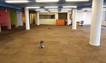 Imagem: Comercial/Industrial de 587 metros quadrados