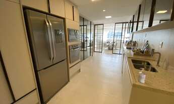 Imagem 2: Apartamento para venda tem 336 metros quadrados com 4 quartos