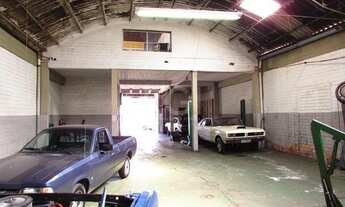 Imagem 2: Depósito/Pavilhão em Floresta