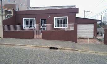 Imagem 2: Casa no Centro, esquina com Balduíno Taques