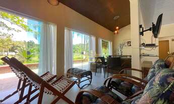 Imagem 6: Casa térrea em condomínio com 4 dormitórios e área de lazer com piscina e churrasqueira