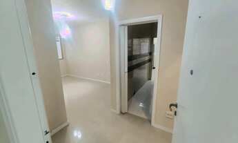 Imagem 2: Apartamento em São Vicente, 1 dormitório com 2 banheiros, Itararé/ Boa Vista, a uma quadra