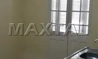 Imagem 5: Kitnet com sala e cozinha conjugadas, todo em piso frio, sacada, gabinete de cozinha, 1 ba