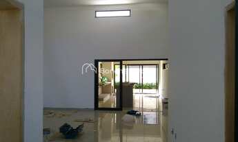 Imagem 2: Casa à venda no Condomínio Royal Garden, Parque Brasil 500, Paulínia