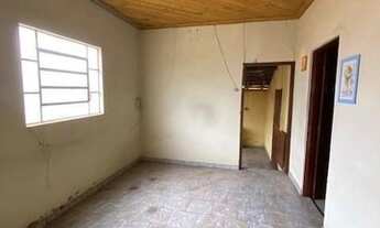 Imagem: Oportunidade. Vendo casa no centro de Neves