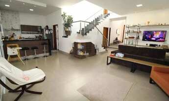 Imagem 5: Casa à Venda no Condomínio Vila dos Plátanos, região do Alphaville Campinas. 5 quartos, s