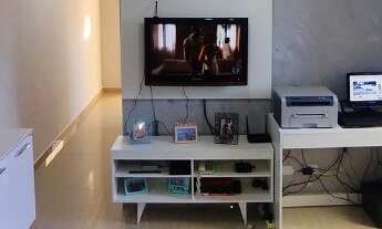 Imagem 4: Apartamento com 02 quartos, suíte, sacada com churrasqueira e garagem coberta