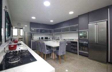 Imagem 8: Casa com 3 dormitórios, 304 m² - venda por R$ 3.150.000 ou aluguel por R$ 12.917/mês - Vil