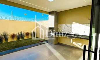 Imagem 7: Casa a venda no bairro de Lourdes com 3/4 sendo um suíte, sala com pé direito duplo em Aná