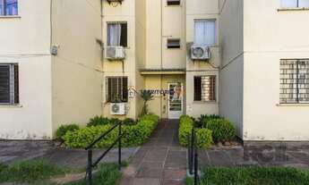 Imagem 3: Apartamento semimobiliado com 2 dormitórios, banheiro social e 1vaga rotativa