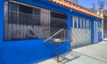 Imagem 2: Alugamos Casa no Parque 10, com 2 quartos sendo 1 suítes - Via Pública