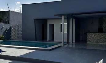 Imagem 2: Locação. Casa de 2 quartos sendo 1 suíte com closet. Piscina