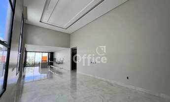 Imagem 3: Casa Térrea à Venda no Condomínio Terras Alphaville - 3 Suítes