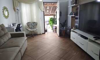 Imagem 2: Vendo um sobrado em condomínio, com móveis sob medida