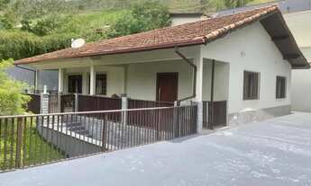 Imagem: Casa fora de condomínio no Jardim Americano