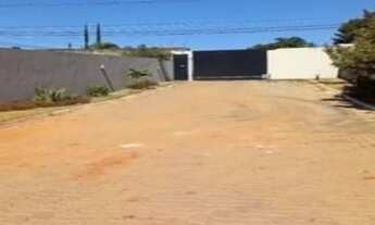 Imagem 2: Ótimo lote dentro de condomínio com casas de alto padrão