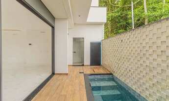 Imagem: Sobrado Geminado com 3 suíte(s) à venda