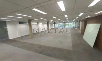 Imagem 3: Prédio comercial na região comercial da Avenida Braz Leme, com 2.300m² de área útil, 4 pis