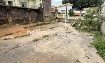 Imagem 2: Casa à venda, 6 quartos e Lote com 420m²; no bairro Horto/Sagrada Família