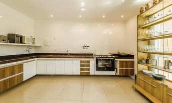 Imagem 7: Casa com área gourmet no Aeroporto para venda