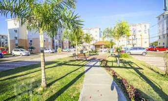 Imagem 7: Apartamento 2 dormitórios com sacada e vaga, bairro Humaitá, POA