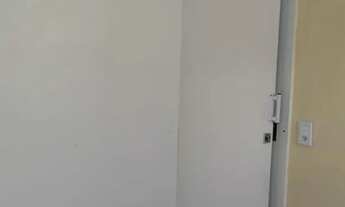 Imagem 2: Kitnet 800, reais