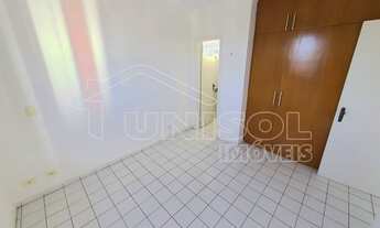 Imagem 4: A Unisol Imóveis aluga apartamento de dois dormitórios sendo uma suíte no Centro, próximo