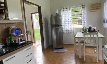 Imagem 7: Casa de alvenaria com dois quartos e amplo terreno em Rodeio