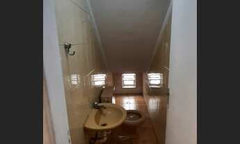 Imagem 4: Sobrado com 3 dorms, sendo 1 suíte e edícula nos fundos