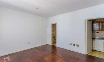 Imagem 2: Cobertura duplex de frente com amplo terraço na Cidade Baixa