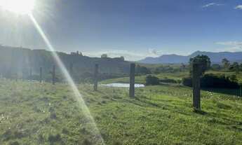 Imagem 7: CHACRINHA NO CARAÁ COM FIBRA ÓTICA, ÁGUA ENCANADA, ESCRITURA, MATERIAL DE CONSTRUÇÃO