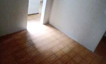 Imagem 6: Alugo boa casa de 2 quartos no bairro Barbosa Lage